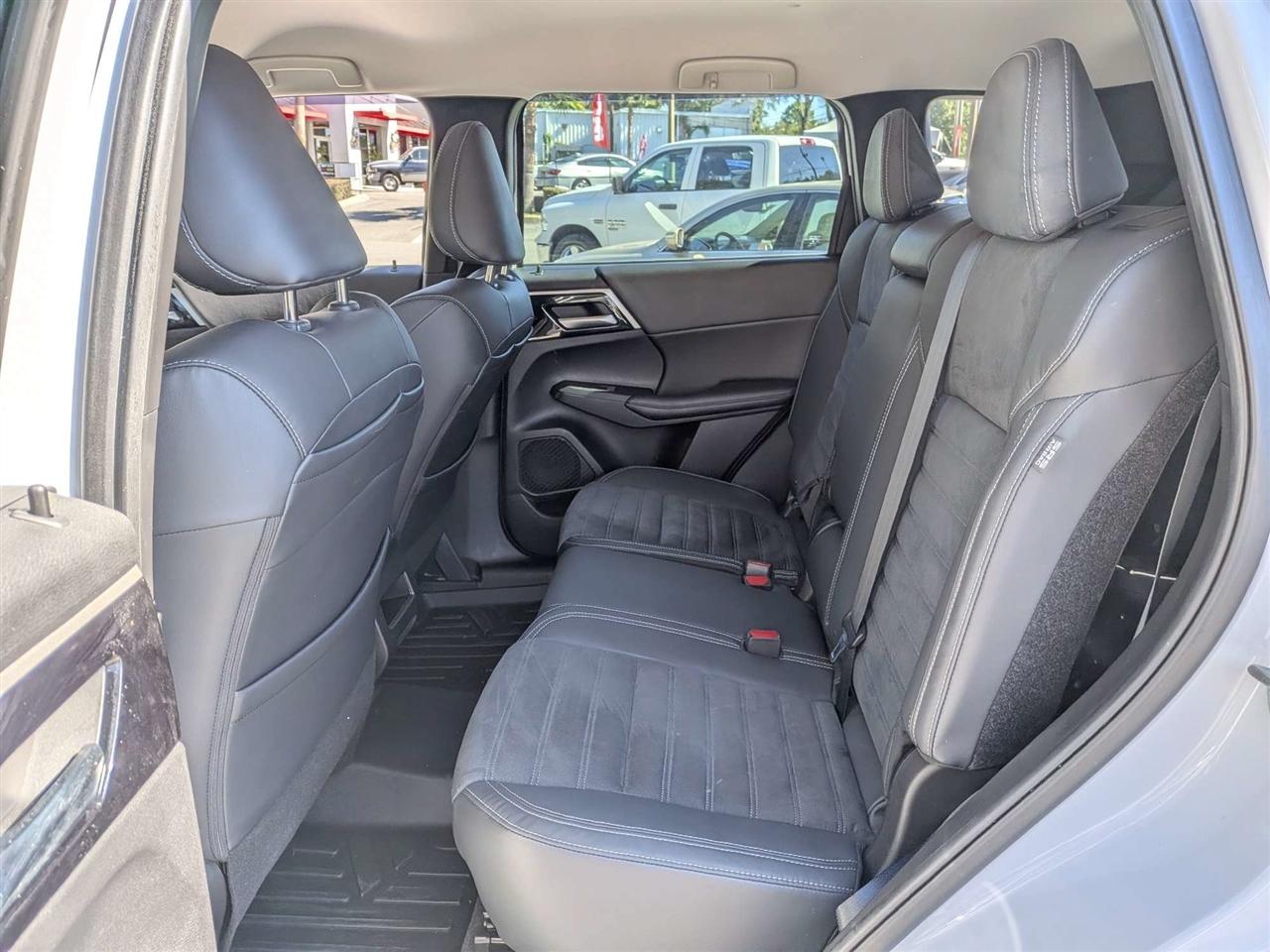 Mitsubishi Outlander SE 2WD 2022
