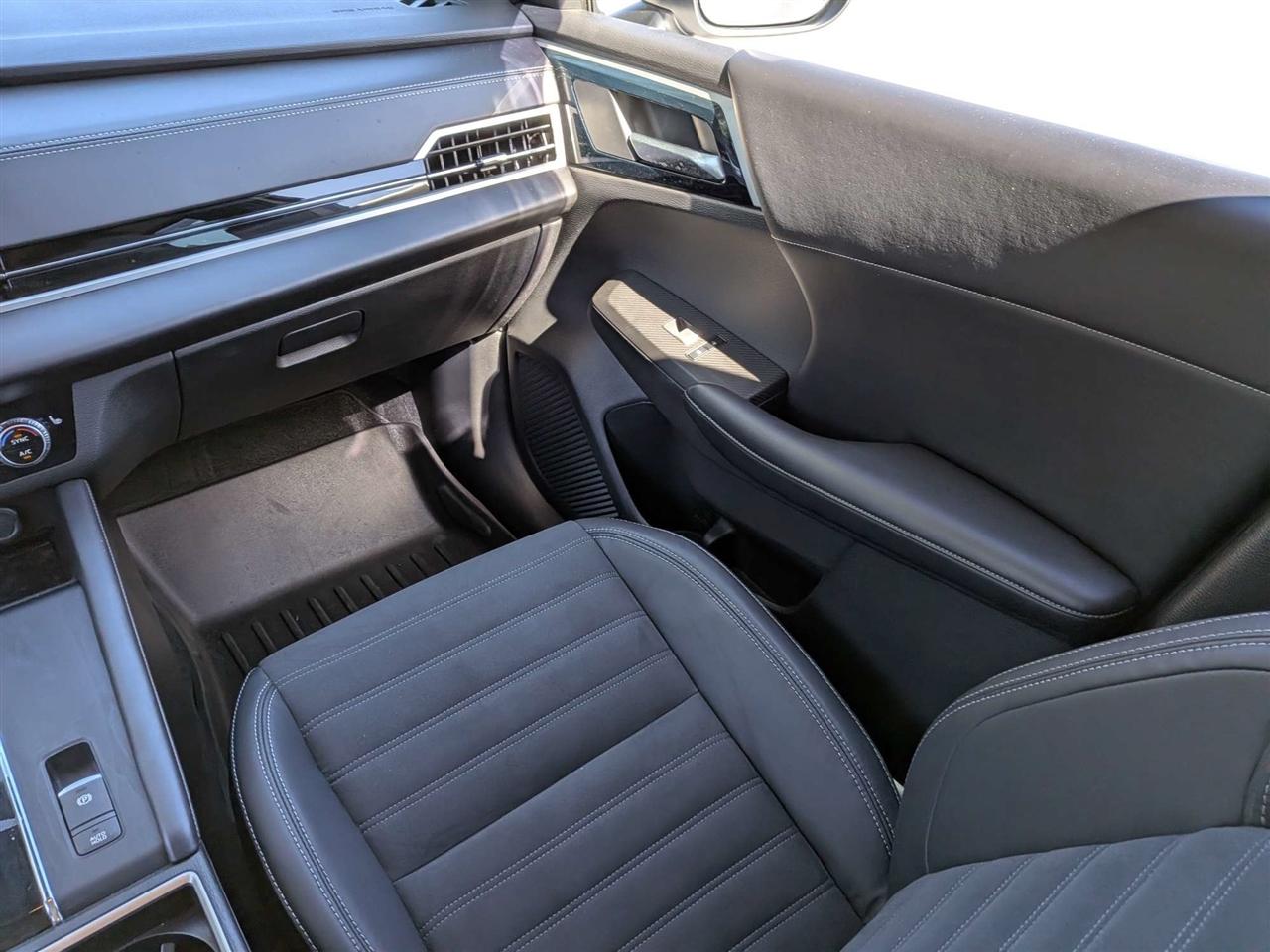 Mitsubishi Outlander SE 2WD 2022