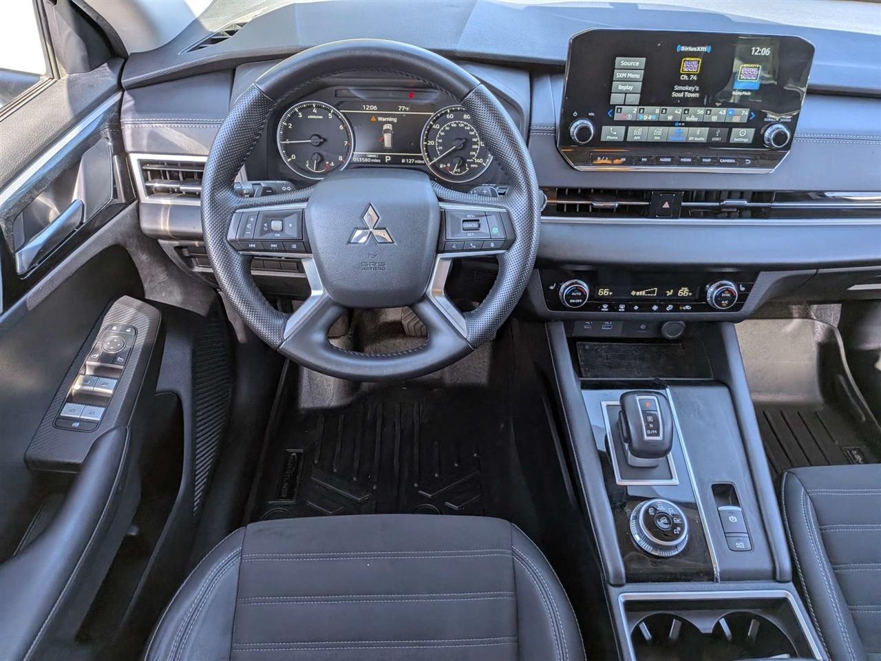 Mitsubishi Outlander SE 2WD 2022