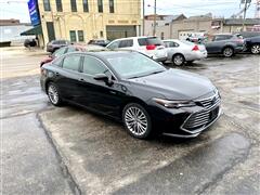 2019 Toyota Avalon Hybrid 