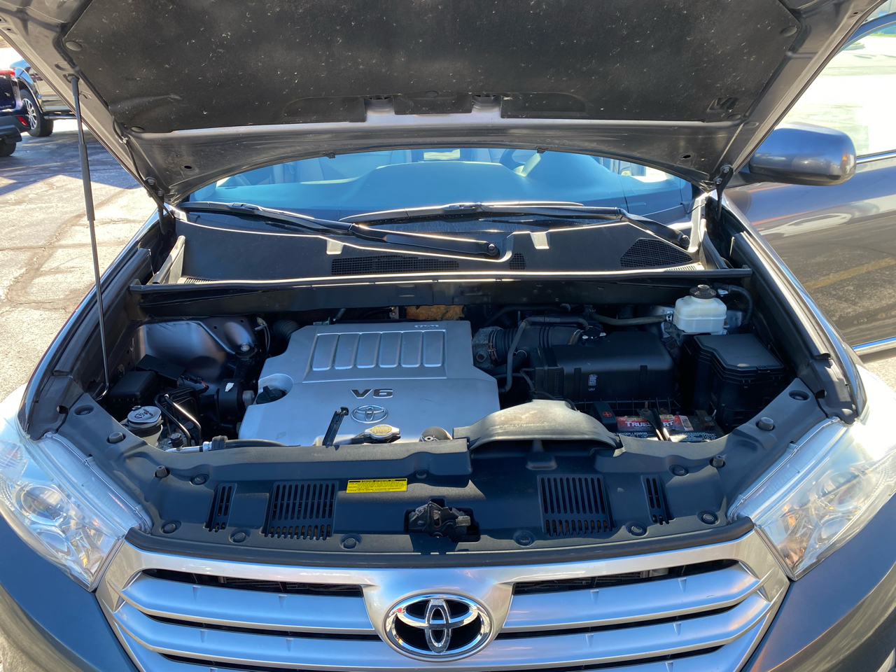 Toyota Highlander SE AWD V6 2013 Toyota Highlander SE AWD V6 2013