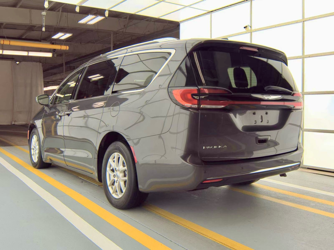 Chrysler Pacifica Touring-L 2021