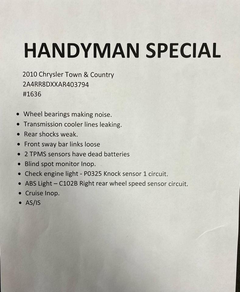 Chrysler Town & Country Touring Plus 2010