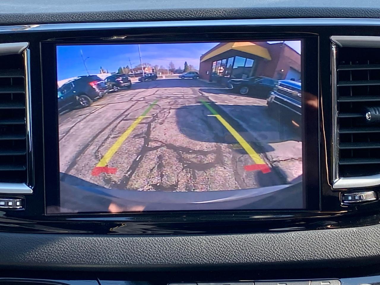 Chrysler Pacifica Touring L 2023