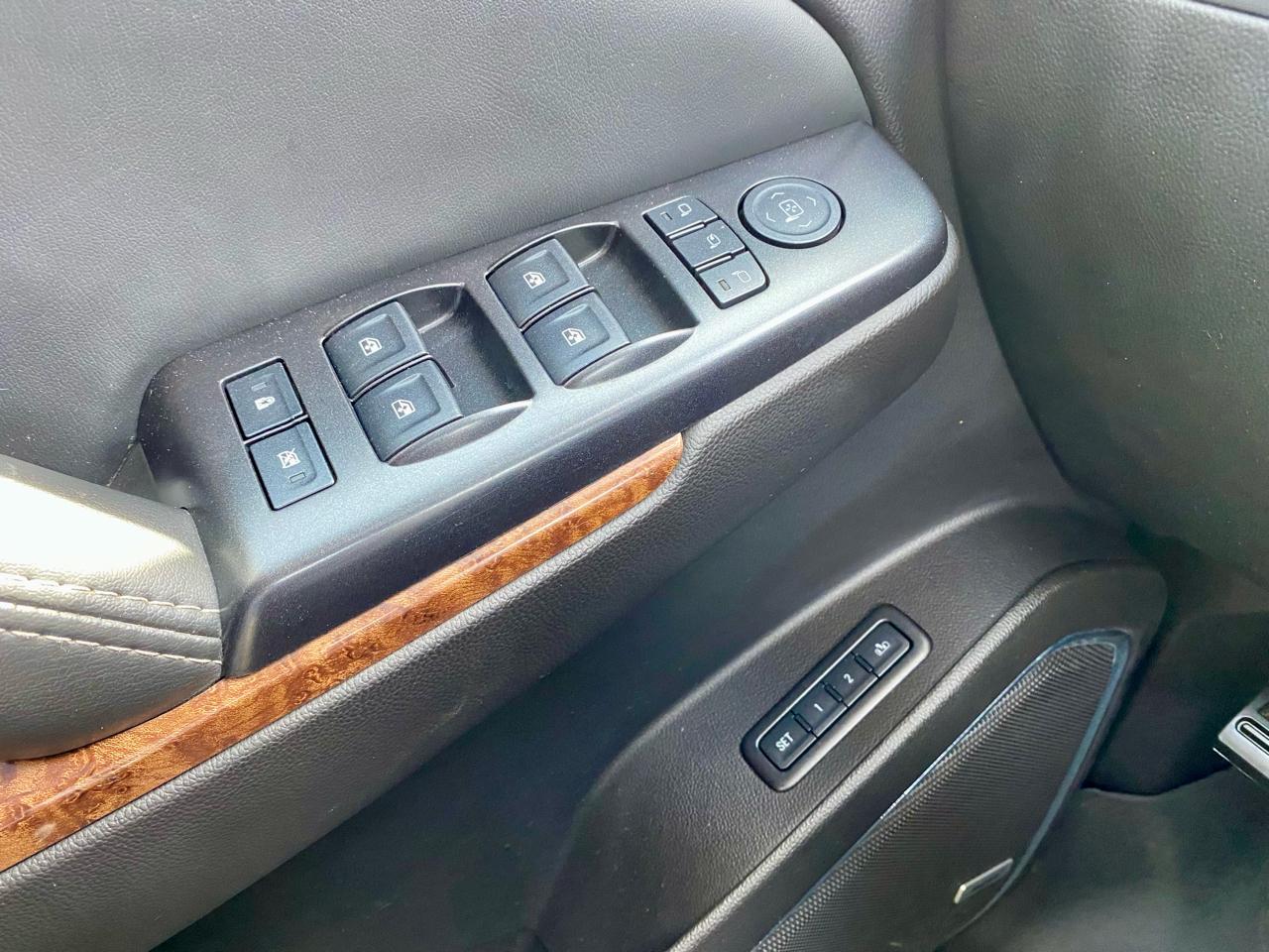 Chevrolet Suburban LTZ 4WD 2016