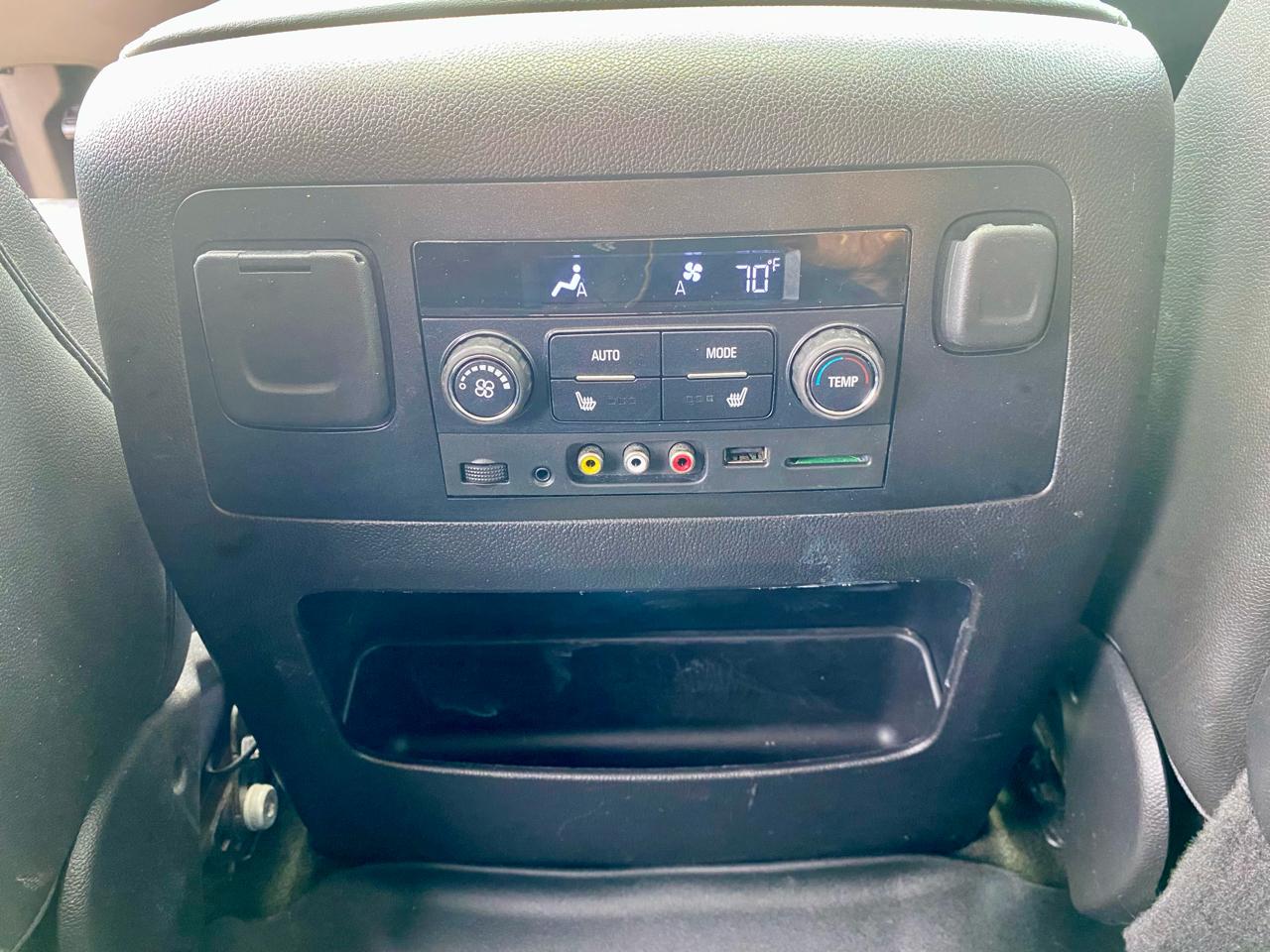 Chevrolet Suburban LTZ 4WD 2016