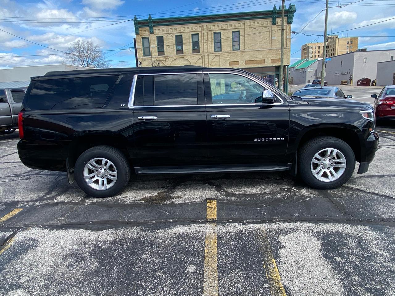 Chevrolet Suburban LT 4WD 2020