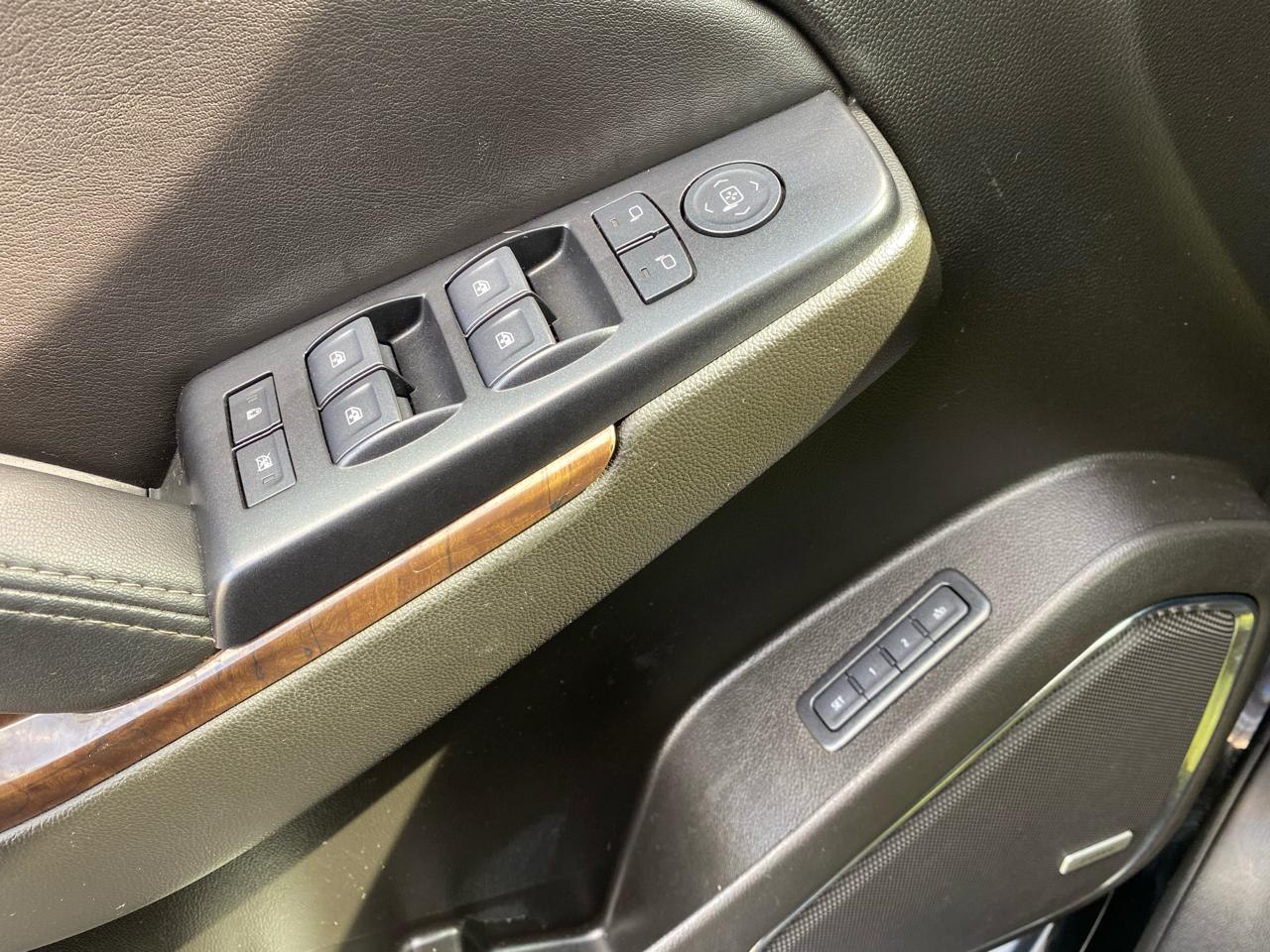 Chevrolet Suburban LT 4WD 2020