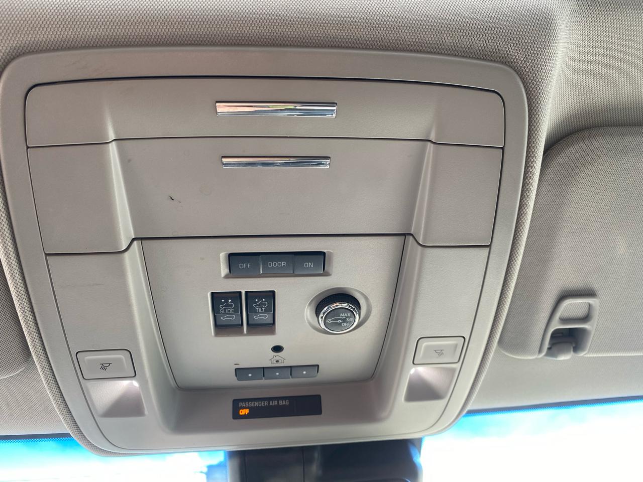Chevrolet Suburban LT 4WD 2020