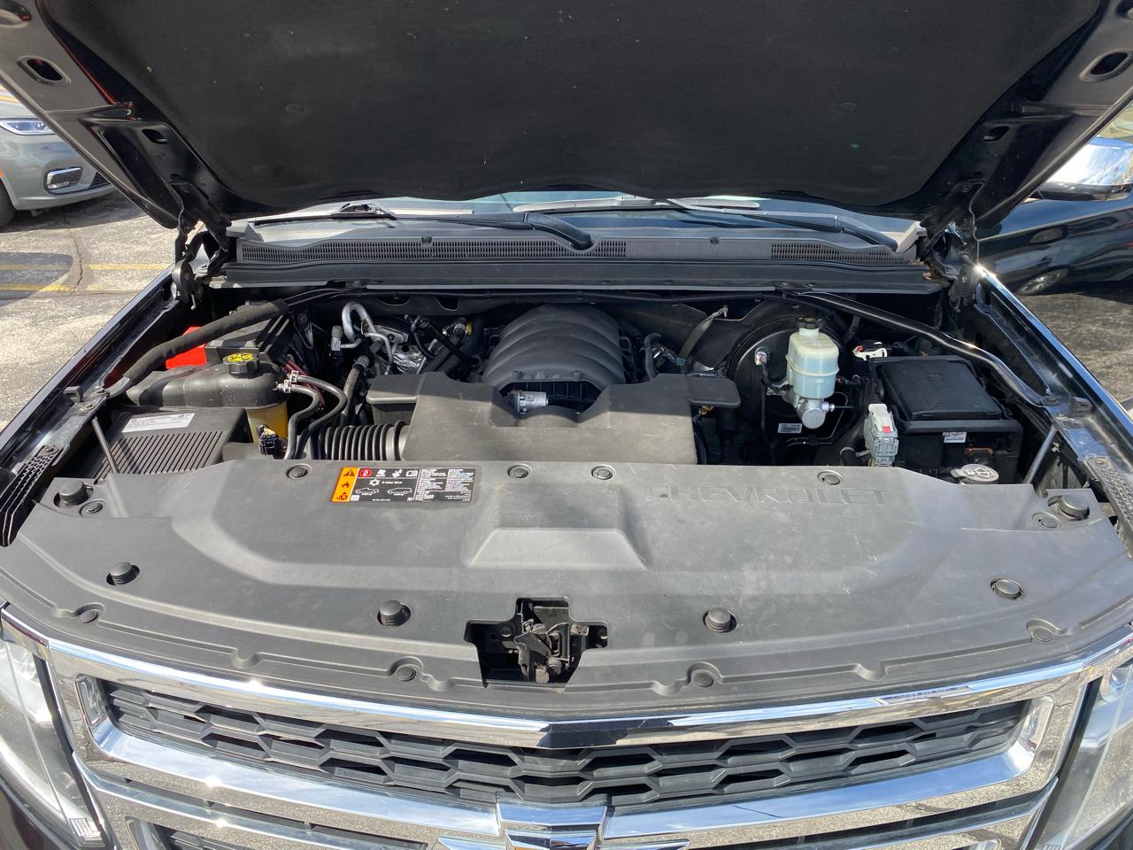 Chevrolet Suburban LT 4WD 2020