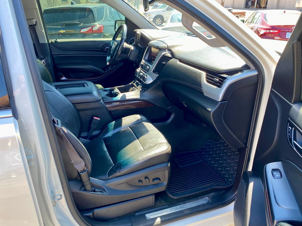 GMC Yukon XL SLT 1/2 Ton 4WD 2015