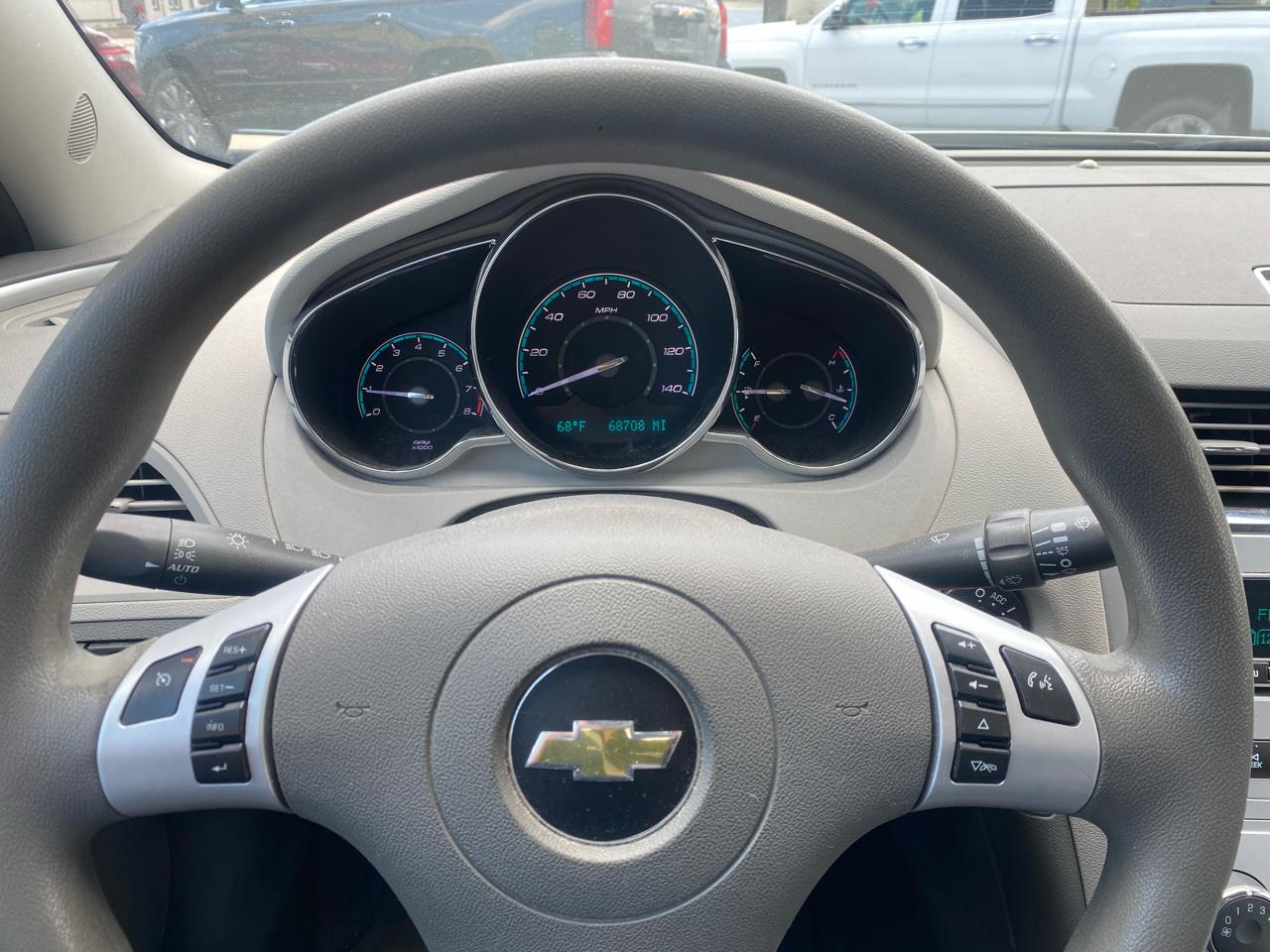 Chevrolet Malibu LS 2012