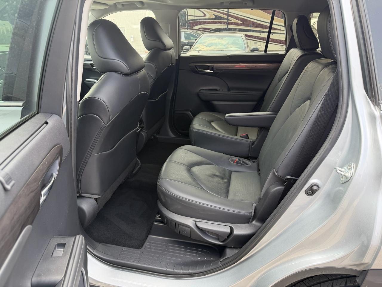 Toyota Highlander Limited AWD V6 2020