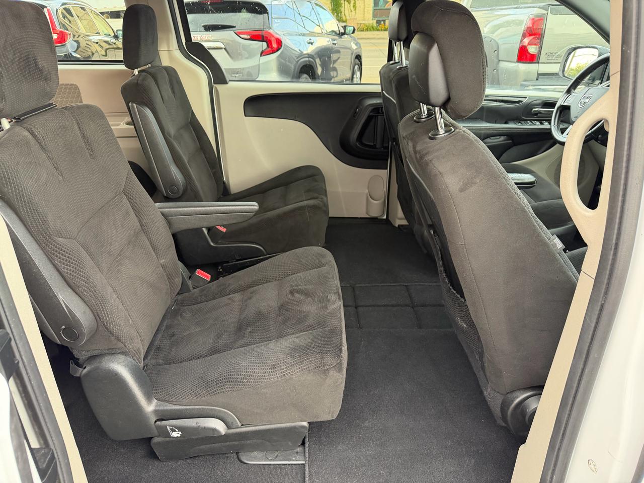 Dodge Grand Caravan SE 2017