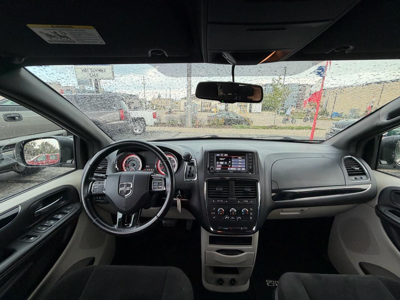 Dodge Grand Caravan SE 2017