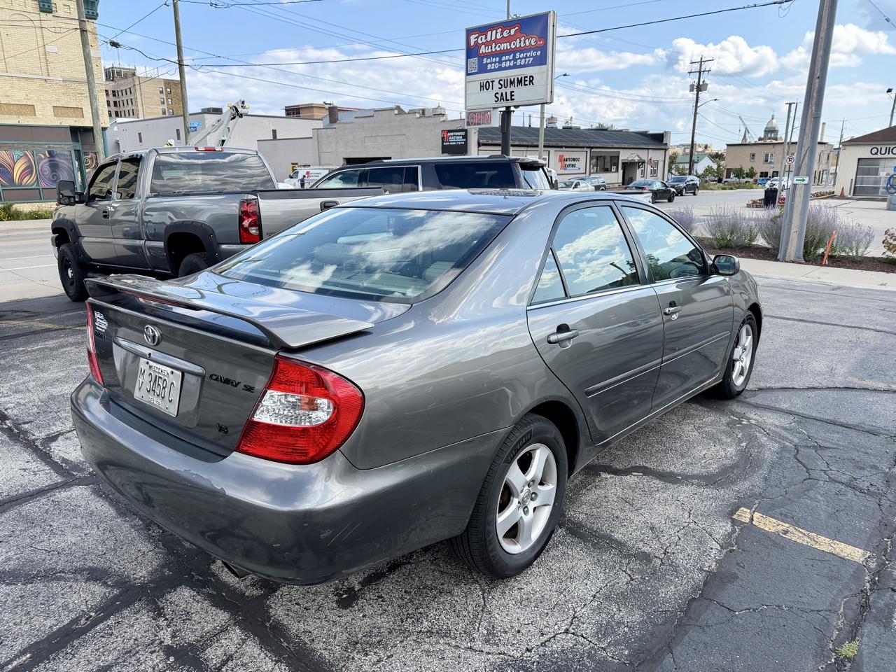 Toyota Camry SE V6 2002