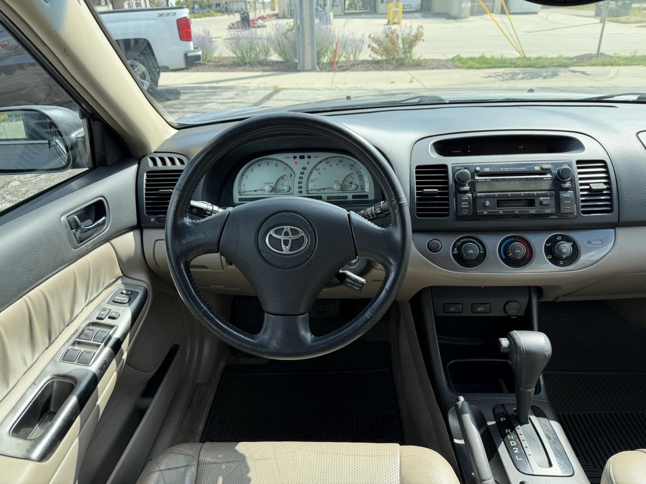 Toyota Camry SE V6 2002