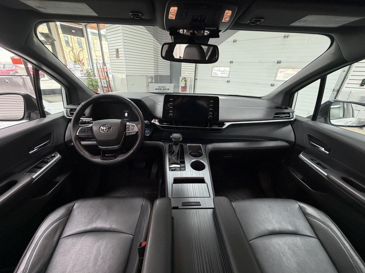 Toyota Sienna photo 12