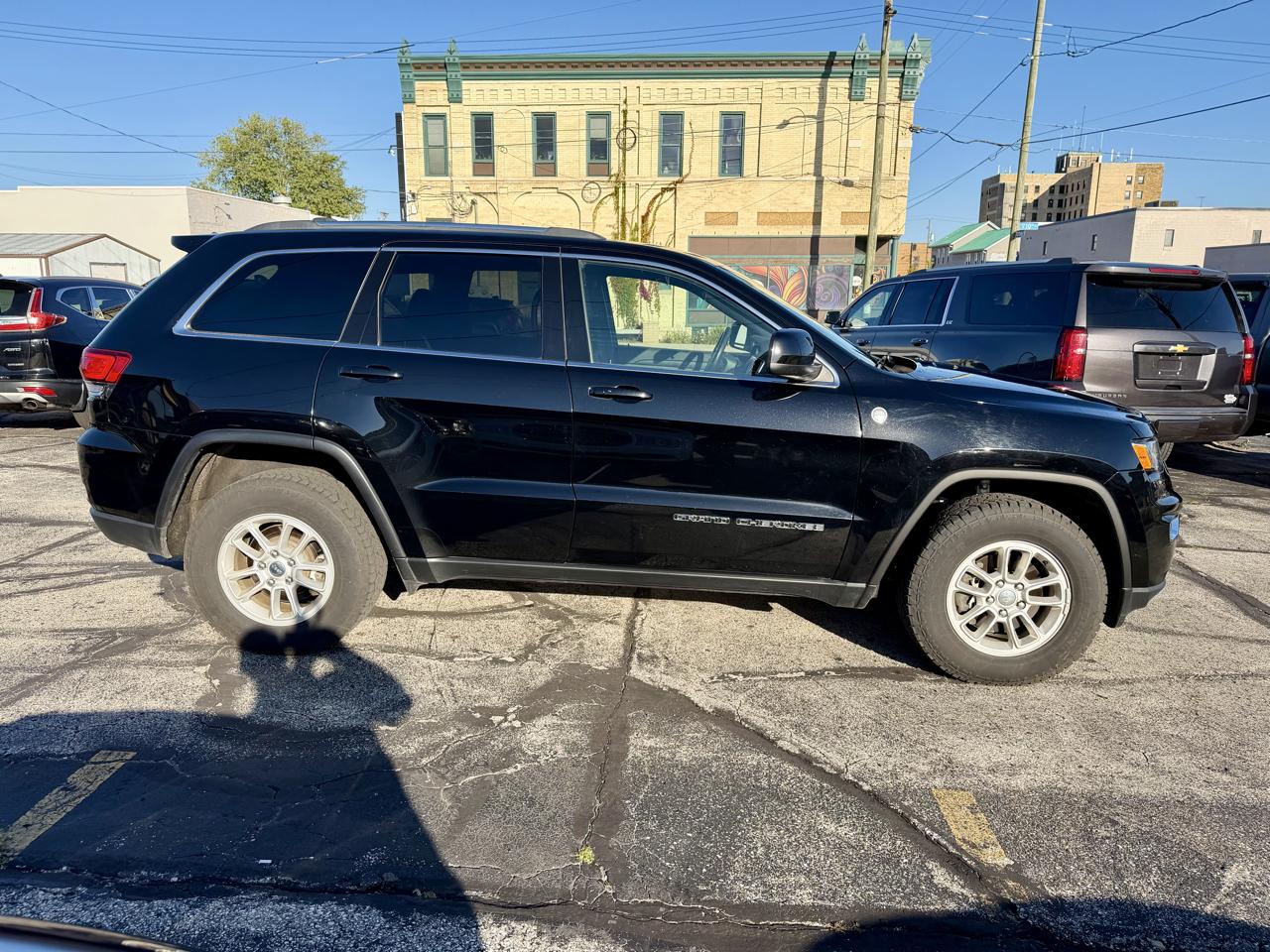Jeep Grand Cherokee Laredo 4WD 2020