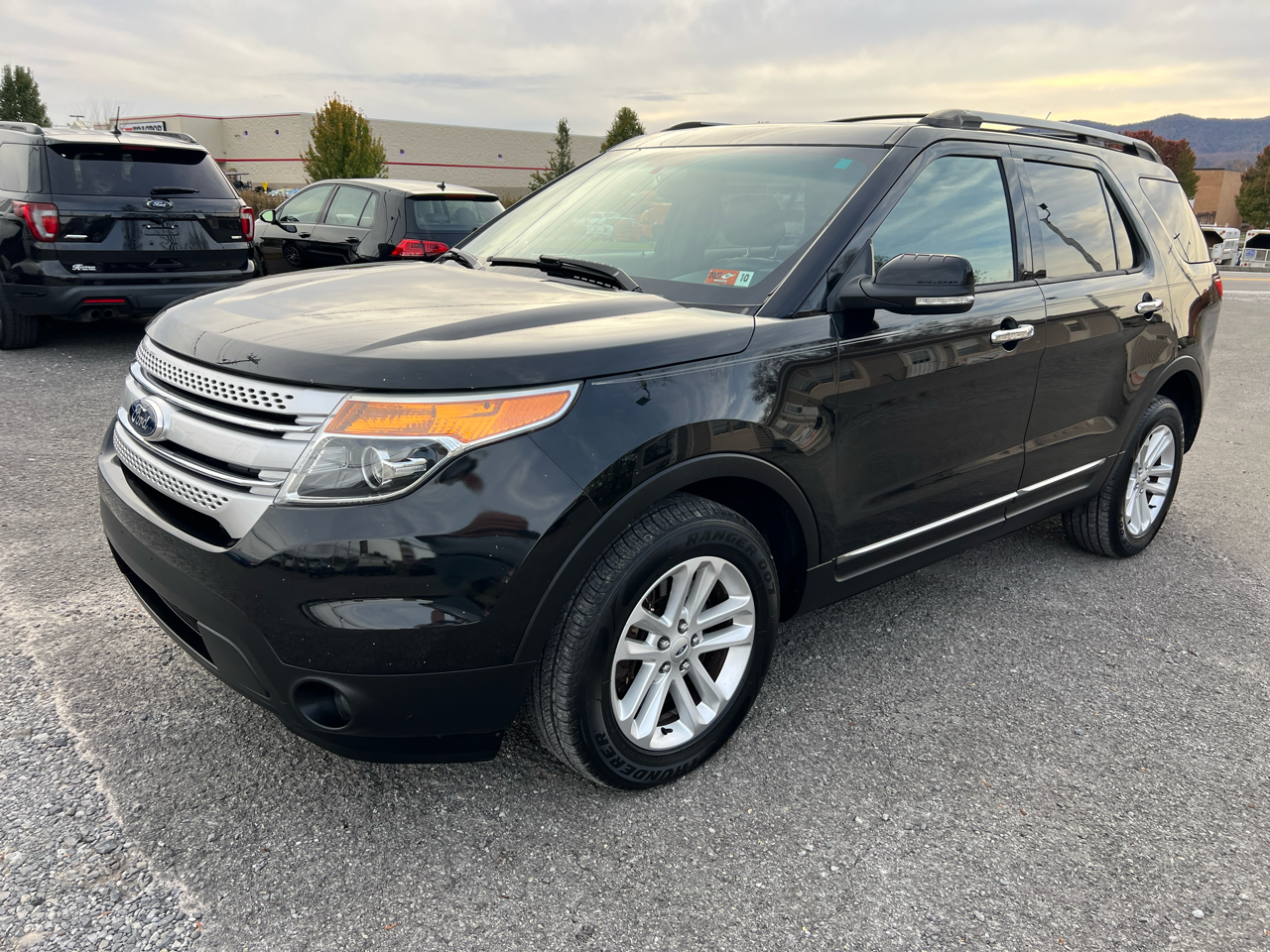 Ford Explorer 4WD 4dr XLT 2015 Ford Explorer 4WD 4dr XLT 2015