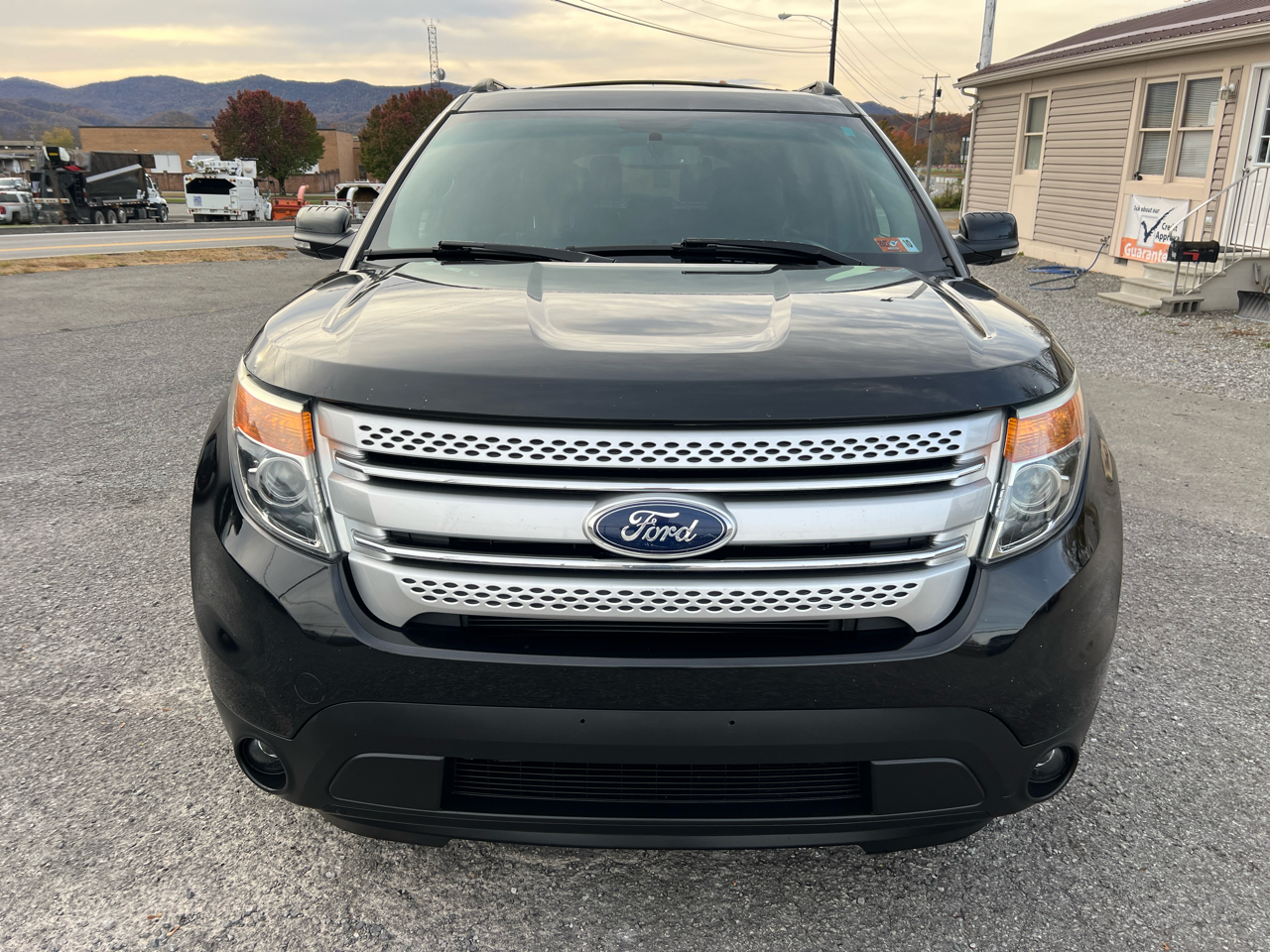 Ford Explorer 4WD 4dr XLT 2015 Ford Explorer 4WD 4dr XLT 2015
