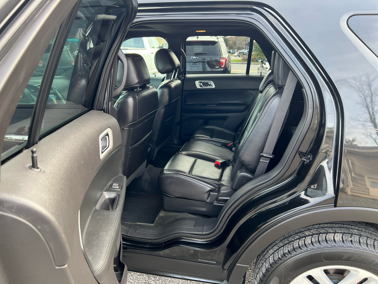 Ford Explorer 4WD 4dr XLT 2015 Ford Explorer 4WD 4dr XLT 2015