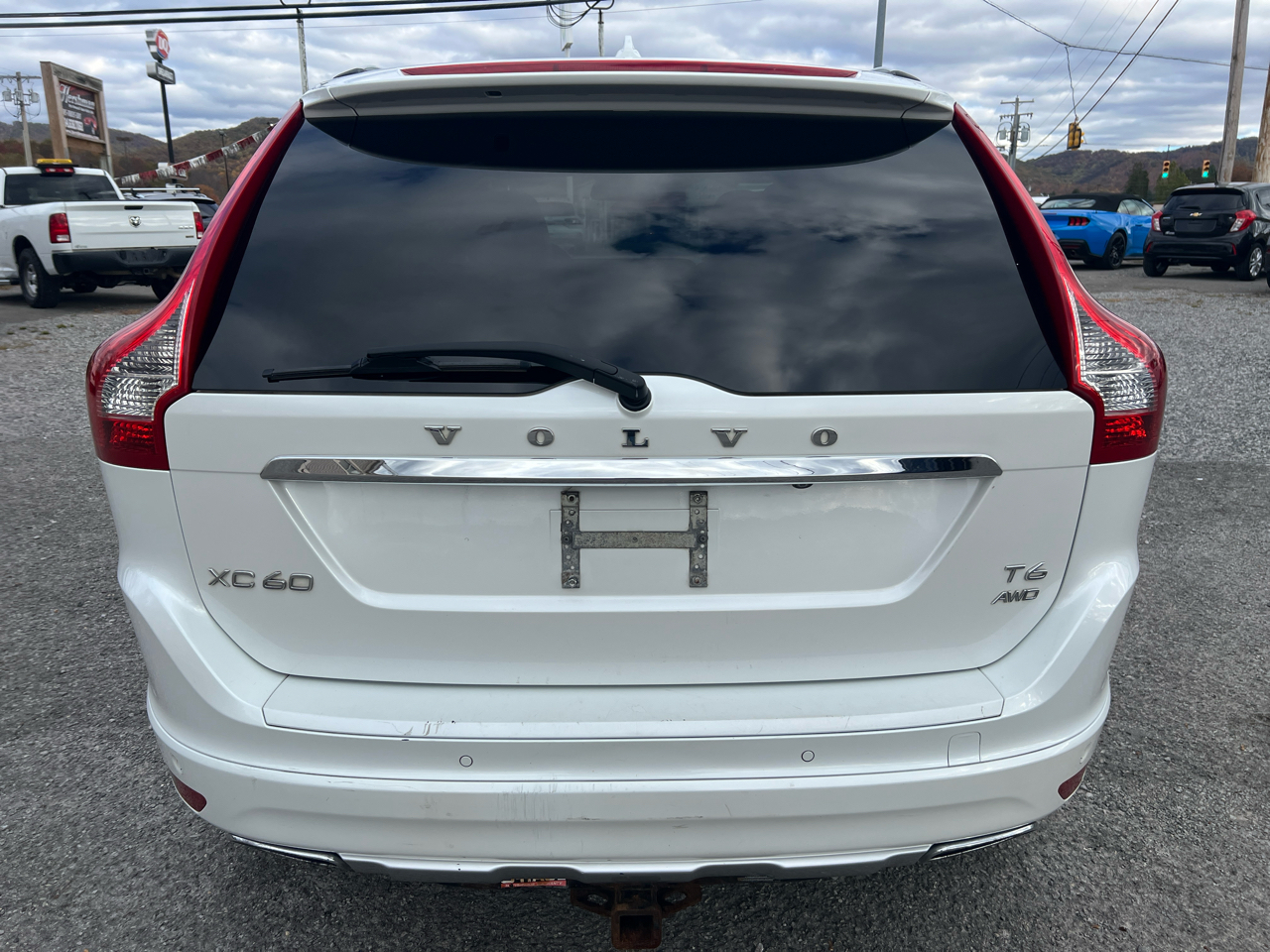 Volvo XC60 AWD 4dr T6 Premier Plus 2015 Volvo XC60 AWD 4dr T6 Premier Plus 2015