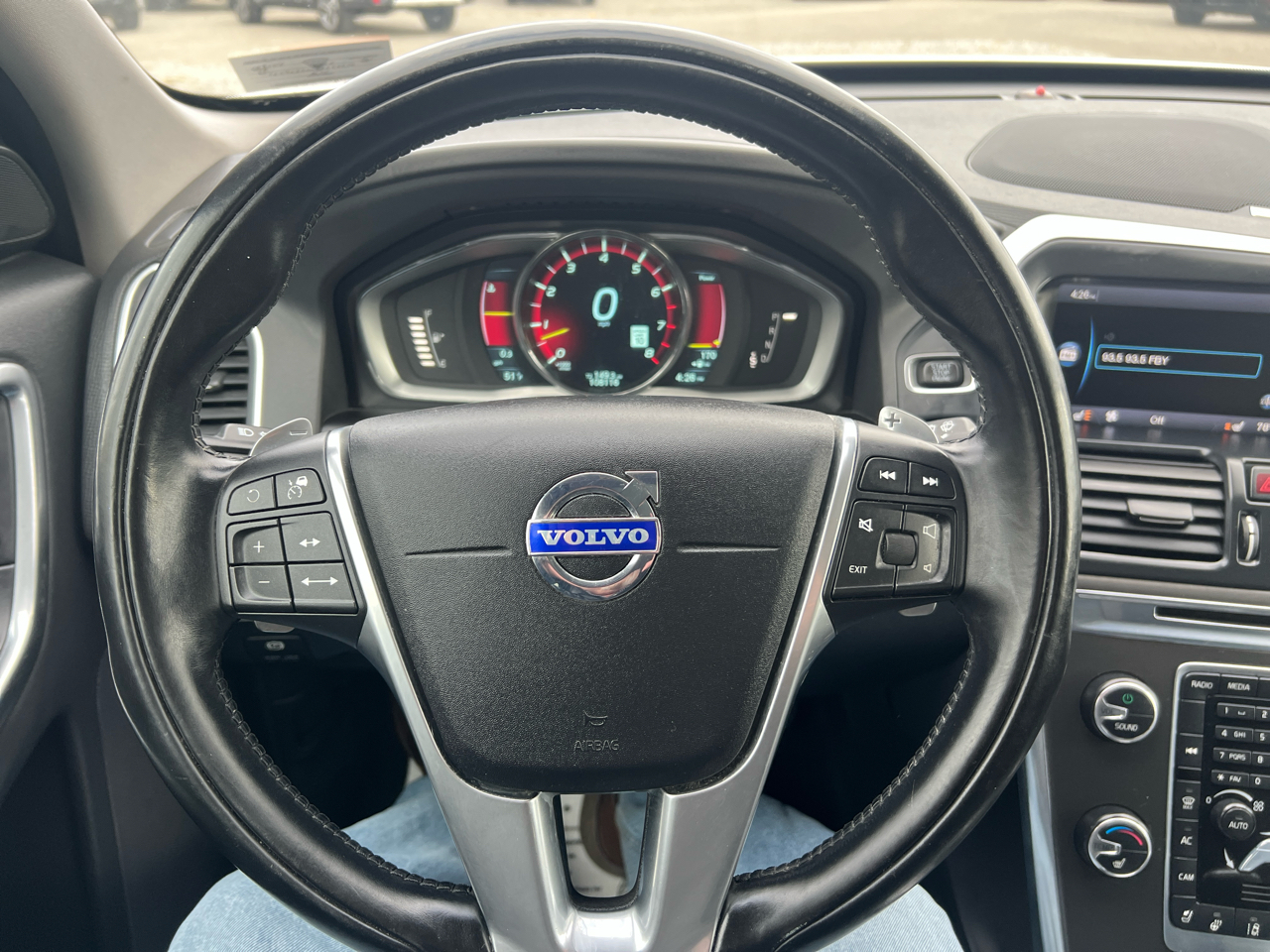 Volvo XC60 AWD 4dr T6 Premier Plus 2015 Volvo XC60 AWD 4dr T6 Premier Plus 2015