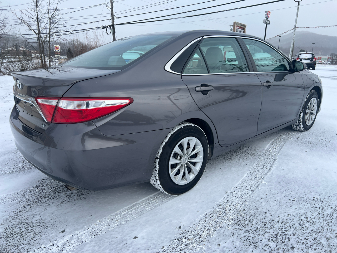 Toyota Camry 4dr Sdn LE Auto 2015