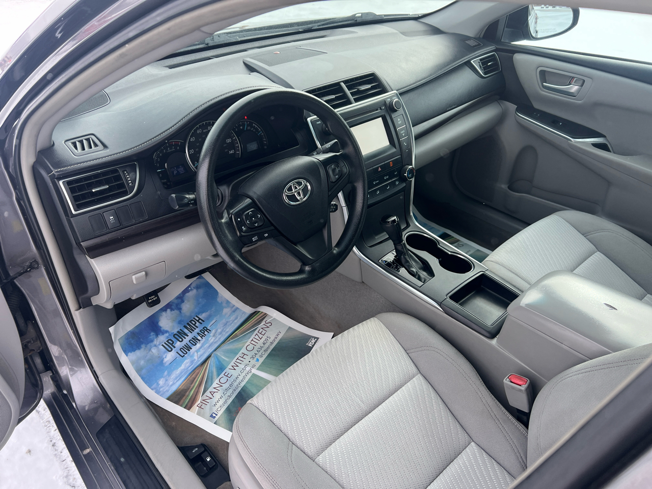 Toyota Camry 4dr Sdn LE Auto 2015