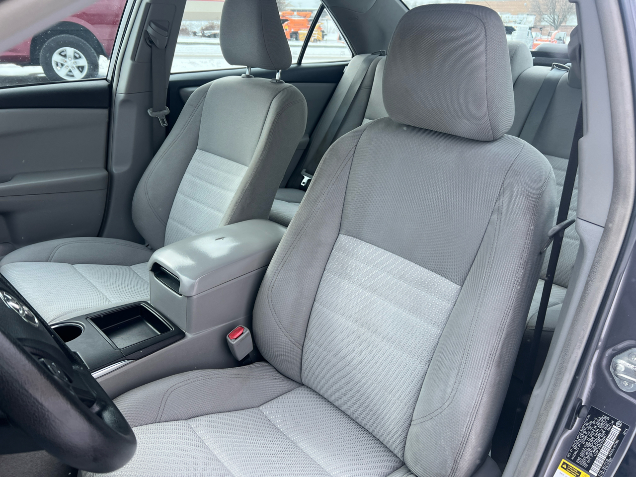 Toyota Camry 4dr Sdn LE Auto 2015