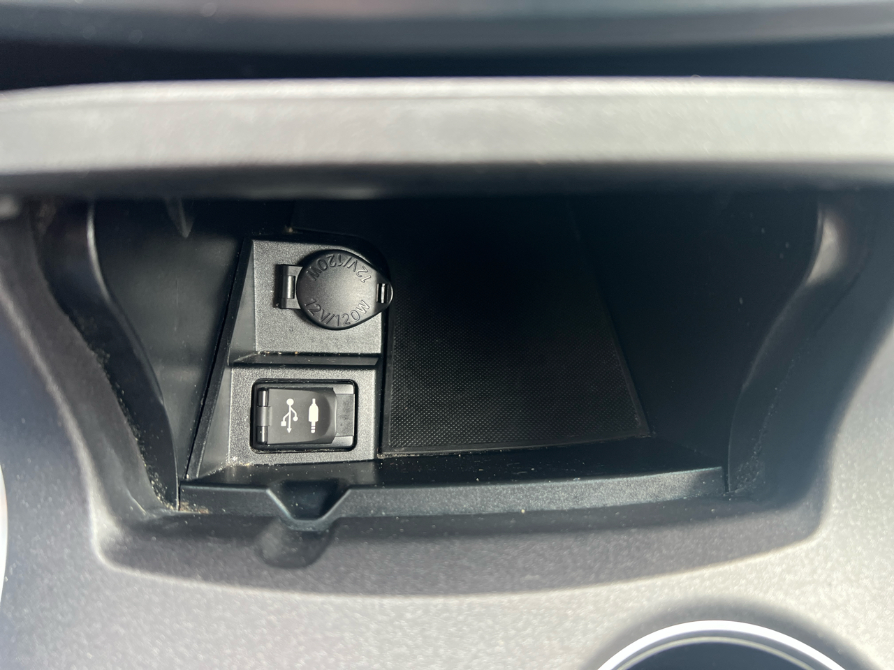 Toyota Camry 4dr Sdn LE Auto 2015