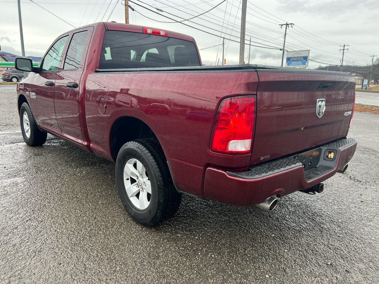 RAM 1500 Express 4x4 Quad Cab 6'4" Box 2018