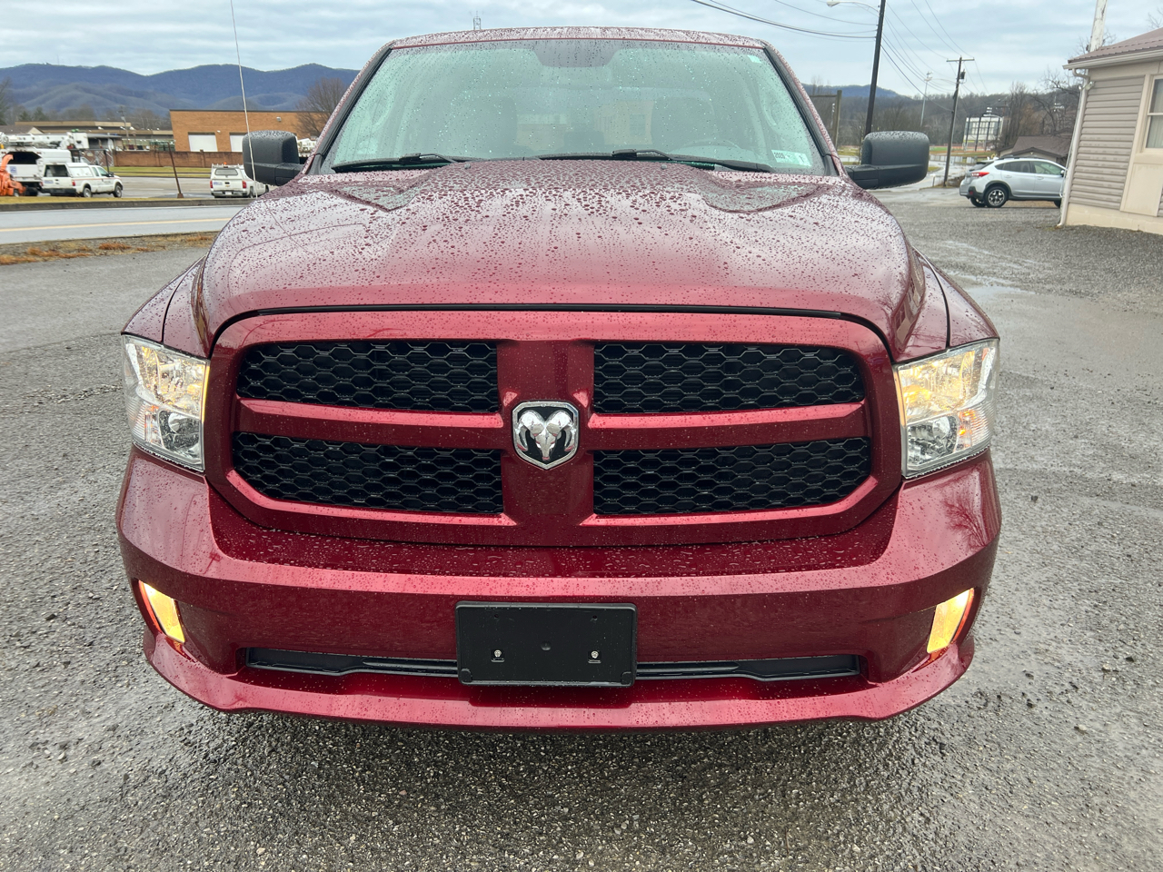 RAM 1500 Express 4x4 Quad Cab 6'4" Box 2018