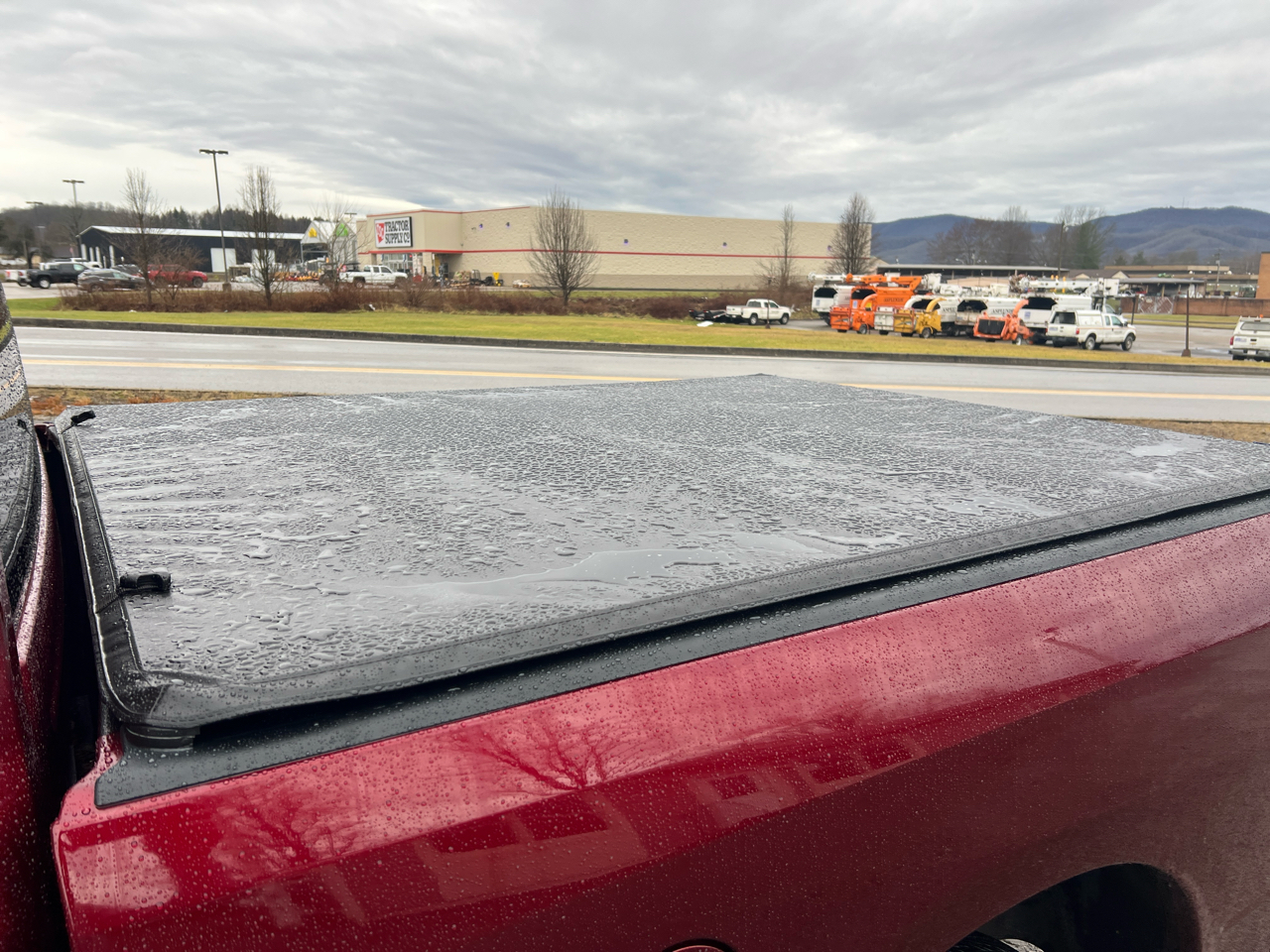 RAM 1500 Express 4x4 Quad Cab 6'4" Box 2018