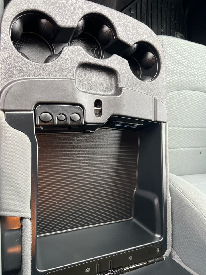 RAM 1500 Express 4x4 Quad Cab 6'4" Box 2018