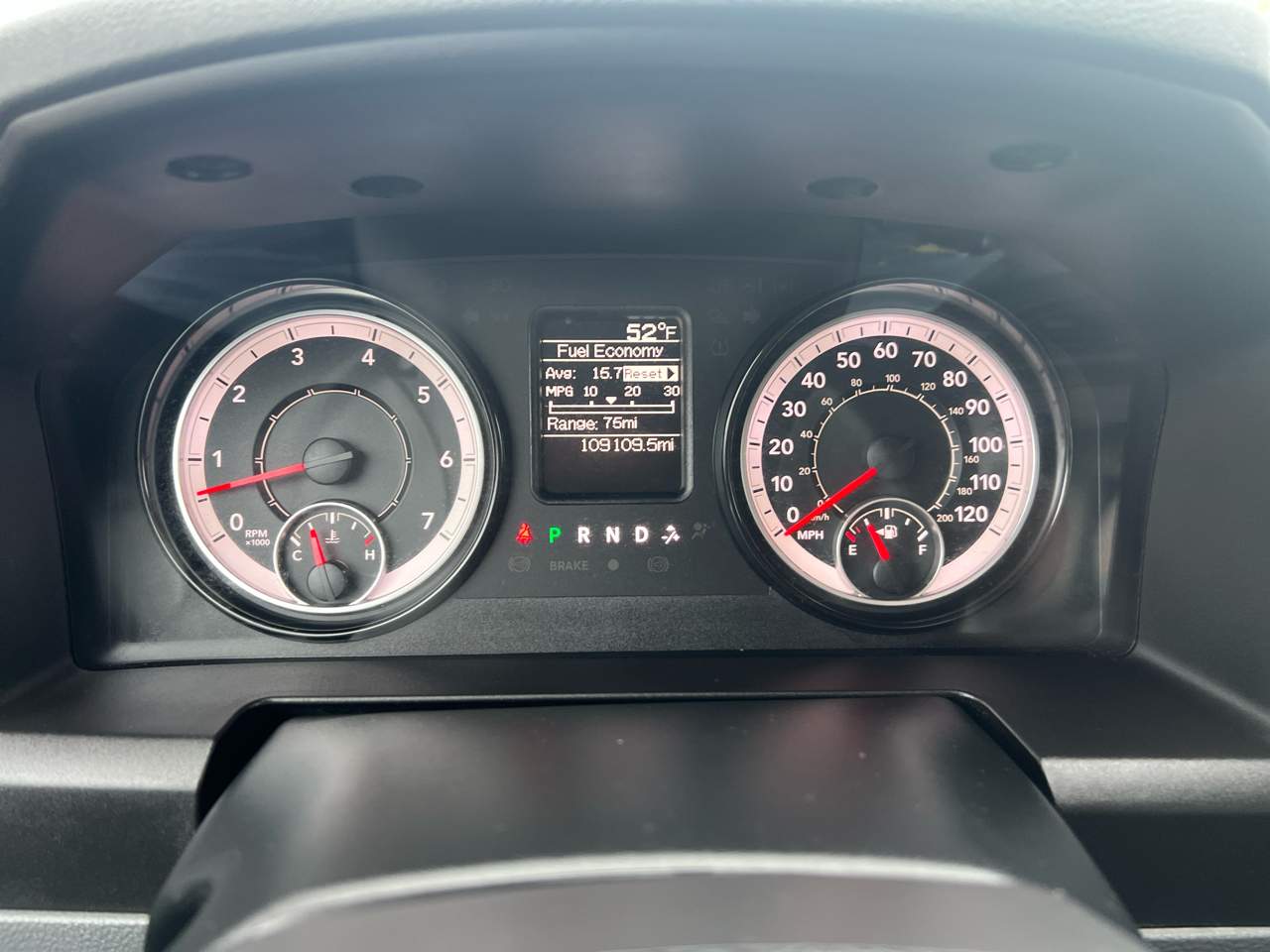 RAM 1500 Express 4x4 Quad Cab 6'4" Box 2018