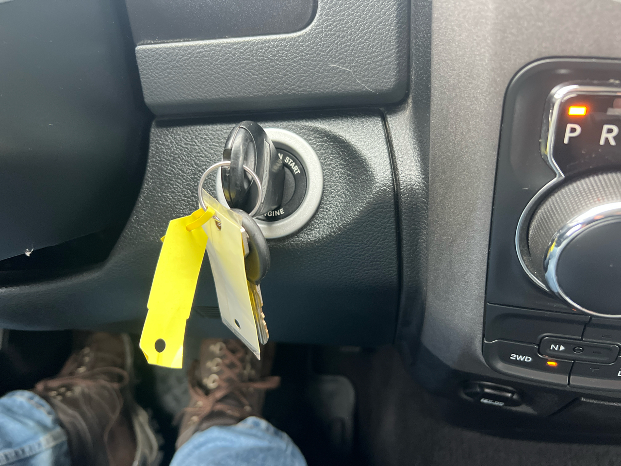 RAM 1500 Express 4x4 Quad Cab 6'4" Box 2018