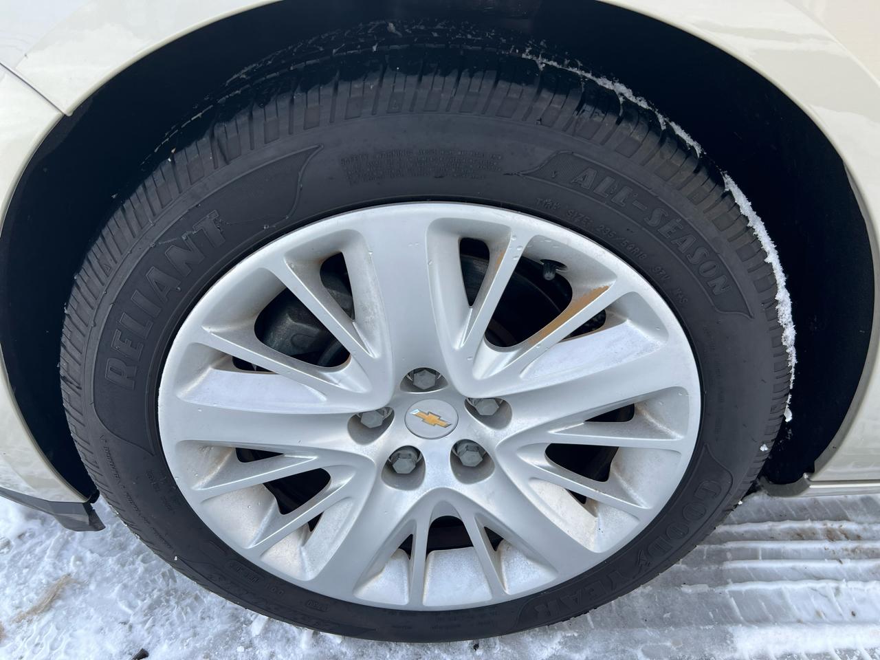 Chevrolet Impala 4dr Sdn LS w/1LS 2014