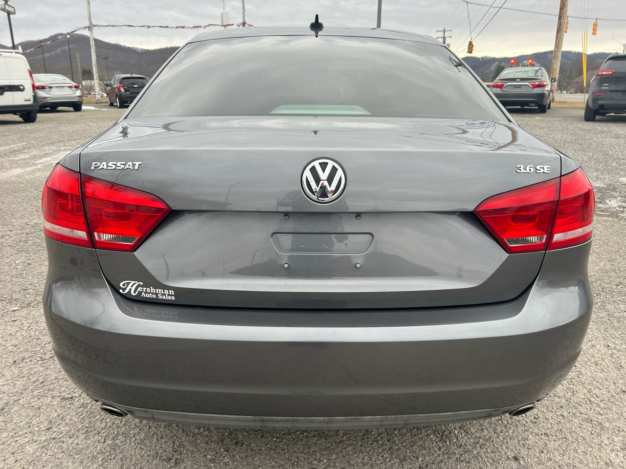 Volkswagen Passat 4dr Sdn 3.6L V6 DSG SE w/Sunroof 2012