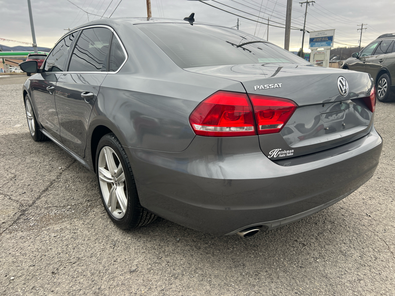 Volkswagen Passat 4dr Sdn 3.6L V6 DSG SE w/Sunroof 2012