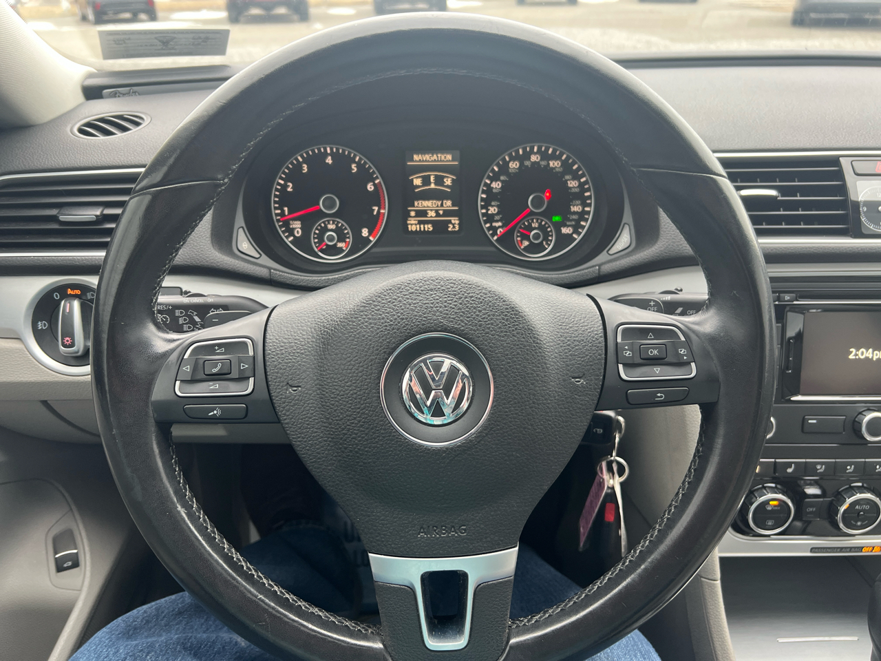 Volkswagen Passat 4dr Sdn 3.6L V6 DSG SE w/Sunroof 2012