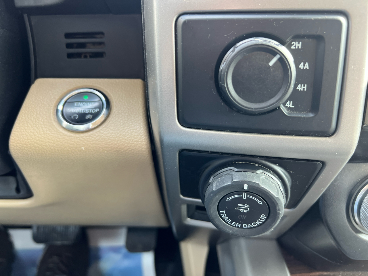 Ford F-150 Lariat 4WD SuperCrew 5.5' Box 2017