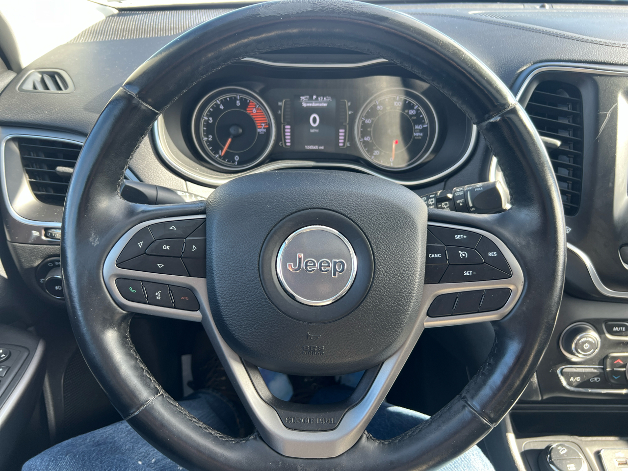 Jeep Cherokee Latitude Plus 4x4 2019