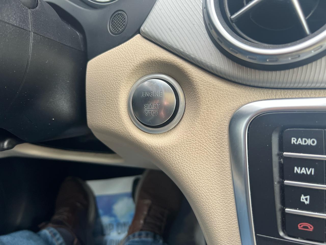 Mercedes-Benz GLA GLA 250 4MATIC SUV 2017