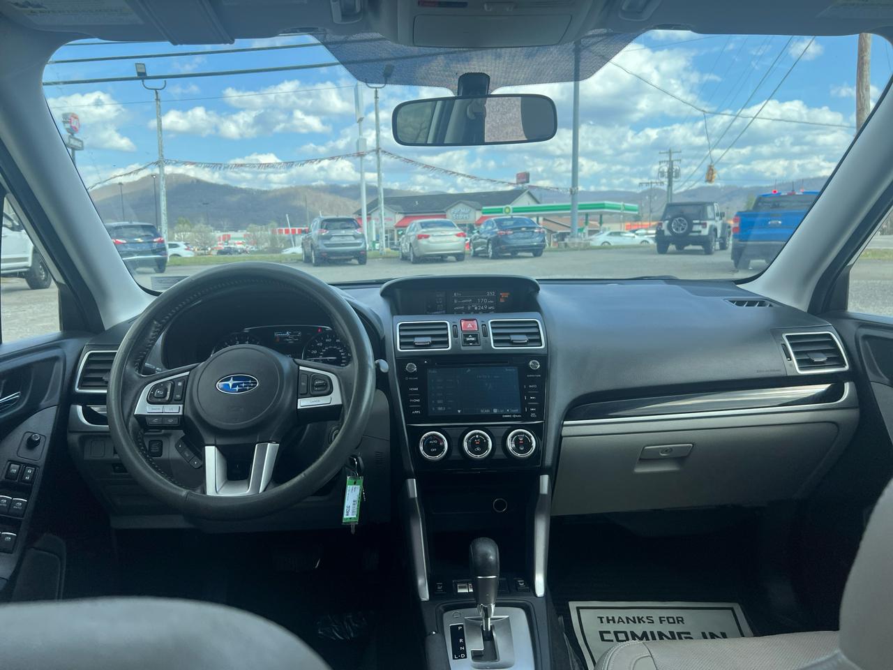 Subaru Forester 2.5i Limited CVT 2017