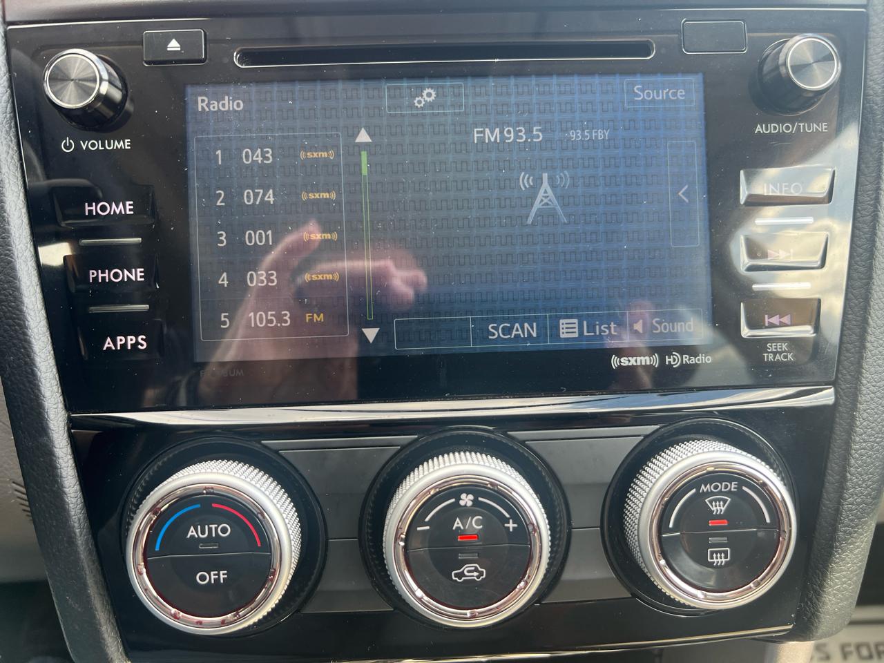 Subaru Forester 2.5i Limited CVT 2017