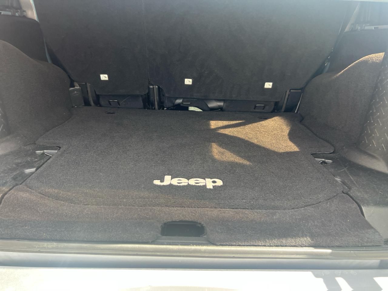 Jeep Wrangler Unlimited 4WD 4dr Sahara 2016
