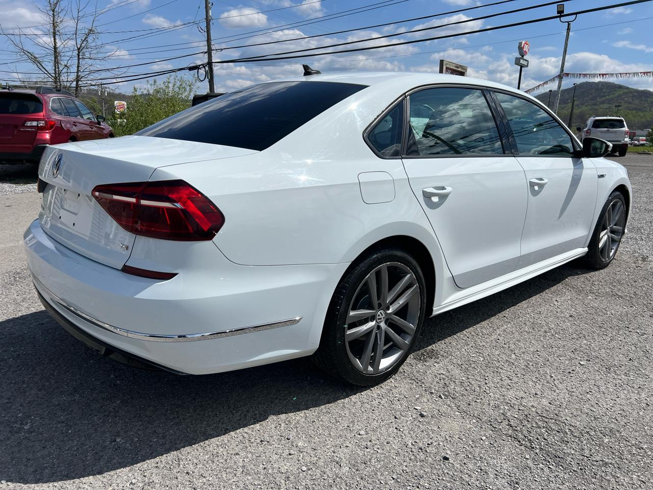 Volkswagen Passat 2.0T R-Line Auto 2018
