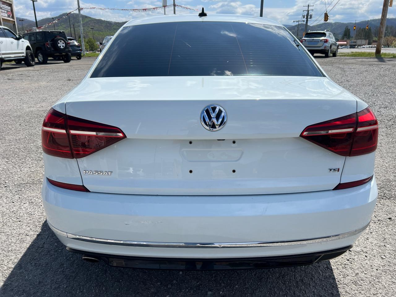 Volkswagen Passat 2.0T R-Line Auto 2018
